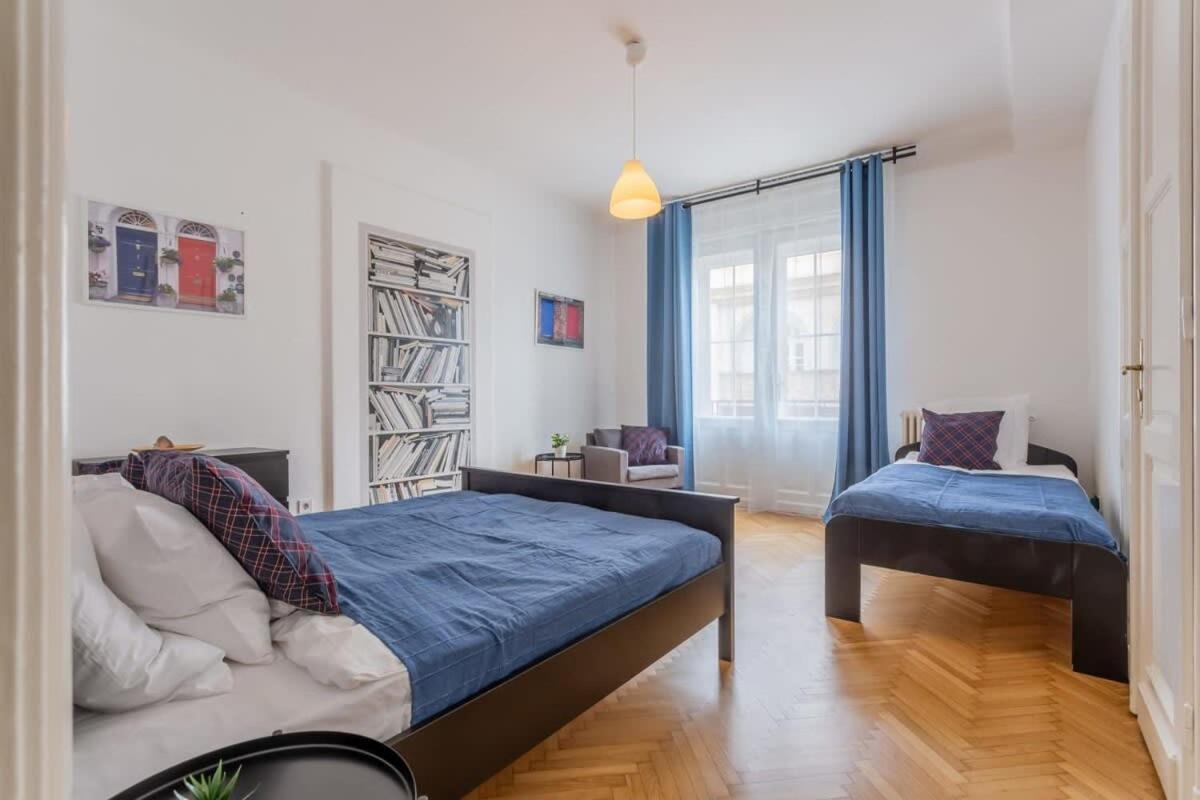 Home Away From Home In The Center Budapeste Exterior foto